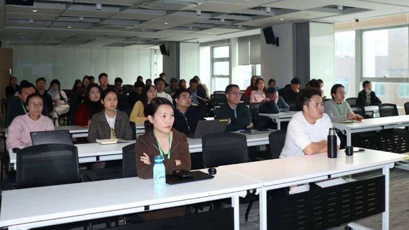 新2会员管理端10888生物“AI赋能”专题培训圆满举办，开启智能化深化新篇章！